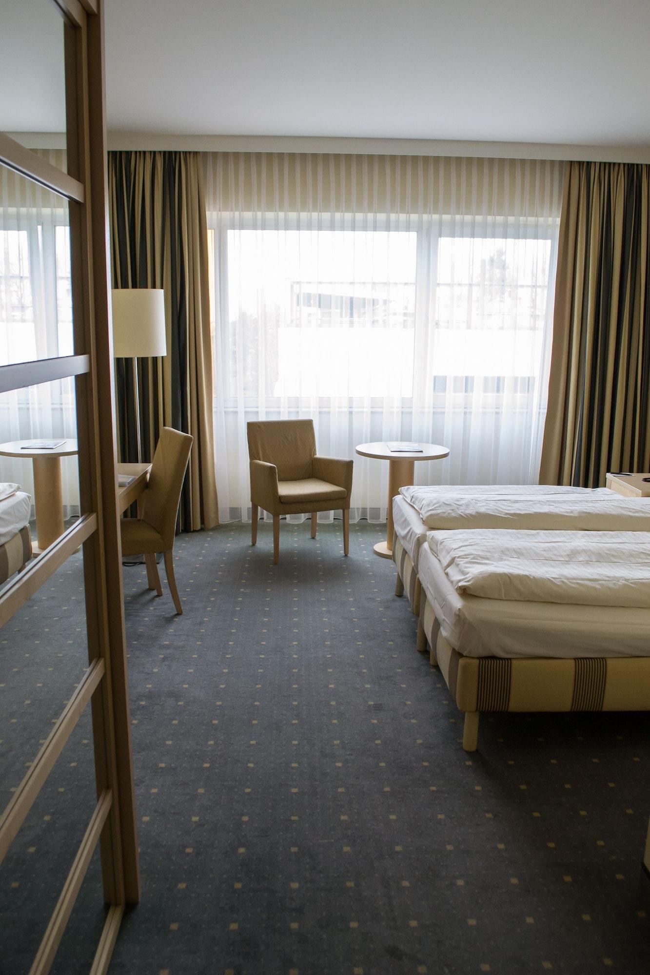 Relexa Hotel Ratingen City Esterno foto