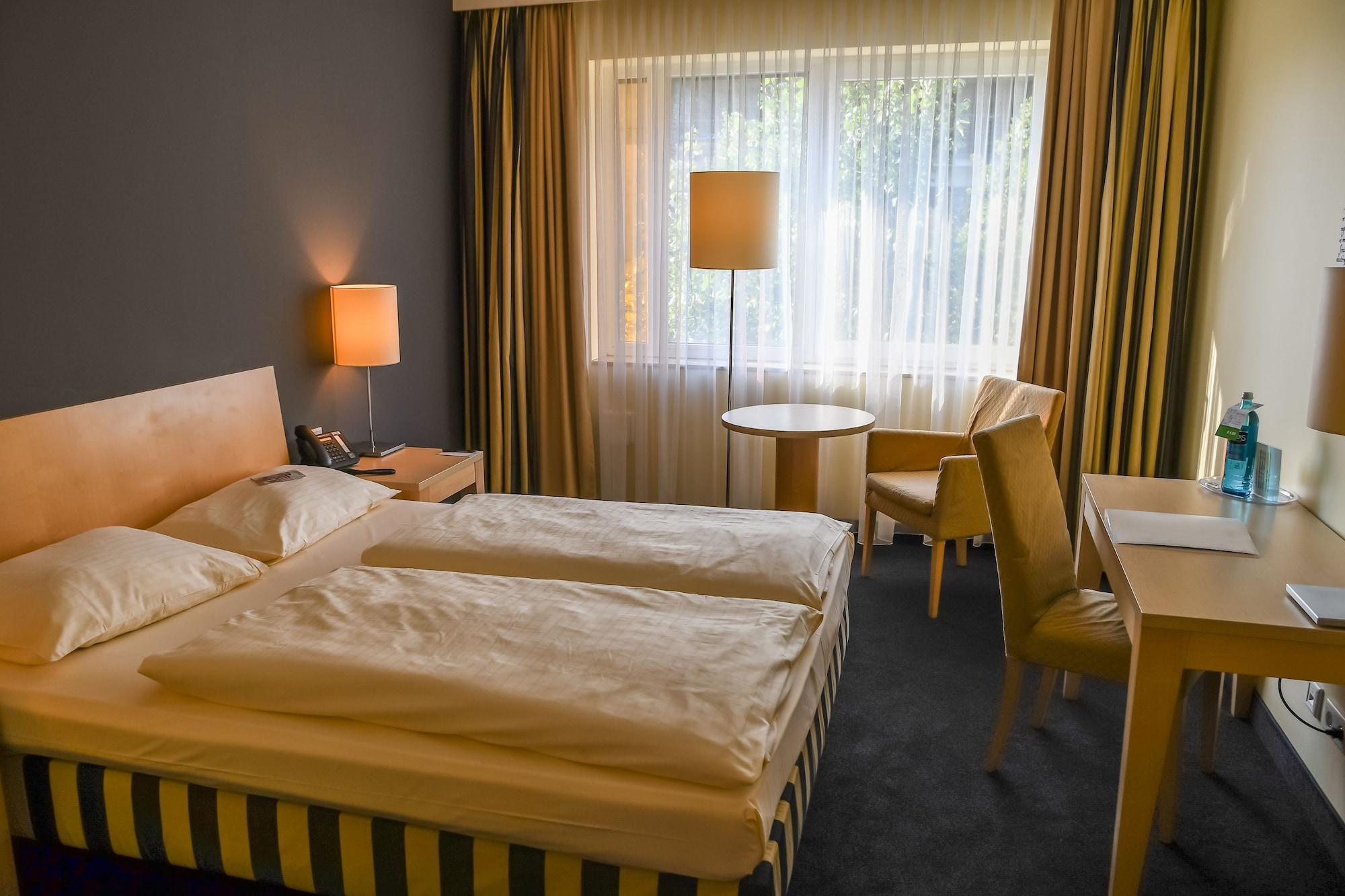 Relexa Hotel Ratingen City Esterno foto