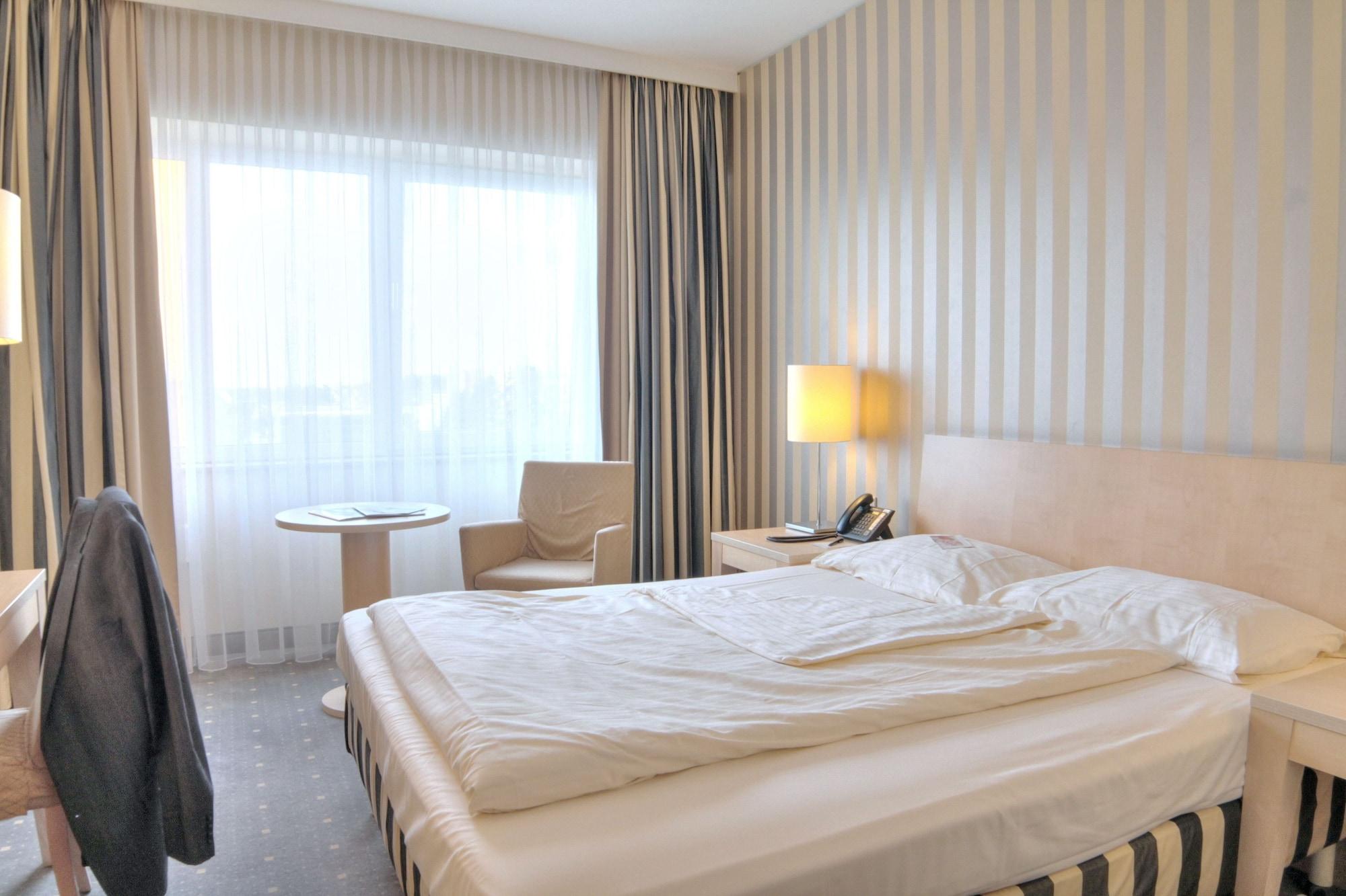 Relexa Hotel Ratingen City Esterno foto